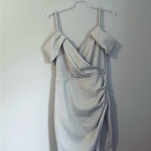 Women’s Small Emerald
Sundae Dress Elegant